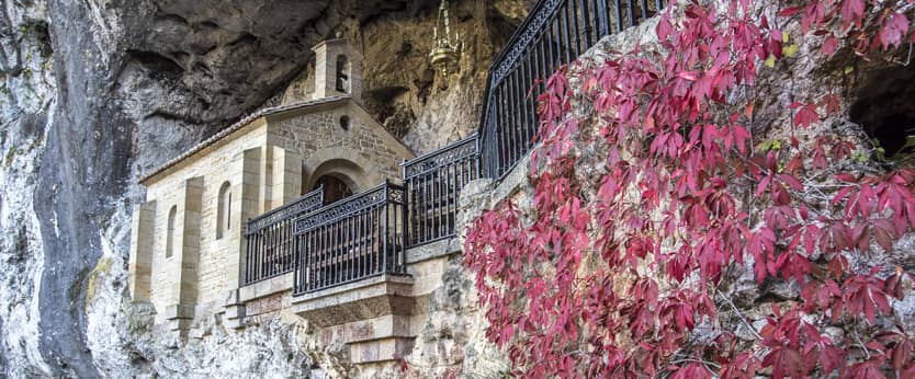 Santa Cueva de la Virgen de Covadonga