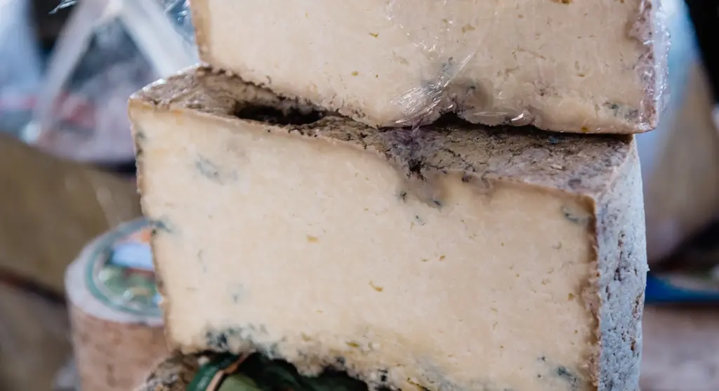 Cabrales, un queso azul artesanal